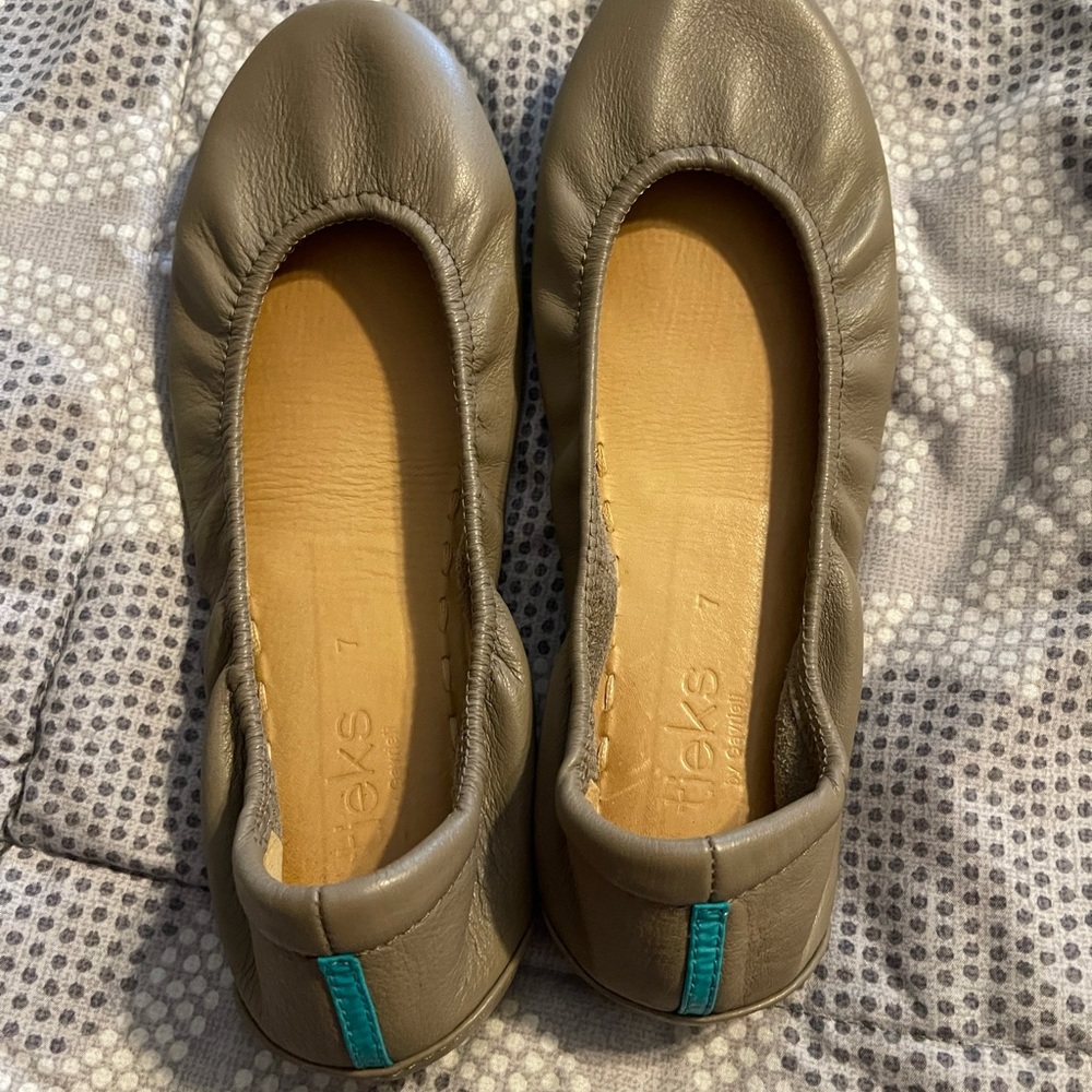 Nude tieks size 7